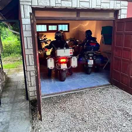 Cobras Apartment