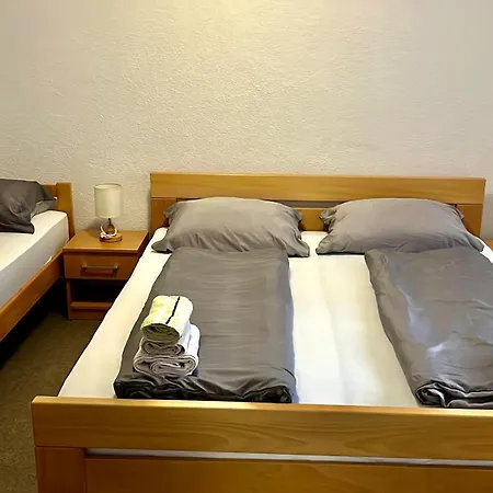 Apartment Cobras