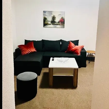 Apartment Cobras *